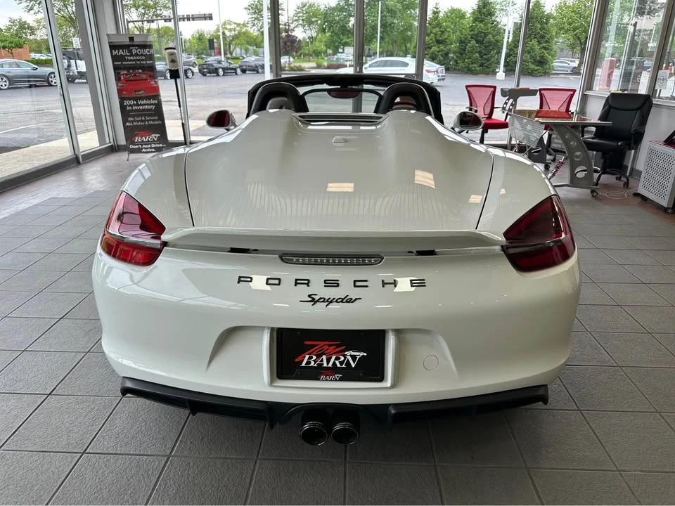 2016 Porsche 981 Boxster Spyder - Image 6 of 12
