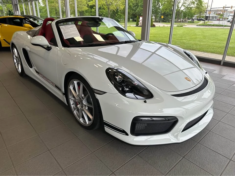 2016 Porsche 981 Boxster Spyder - Image 4 of 12