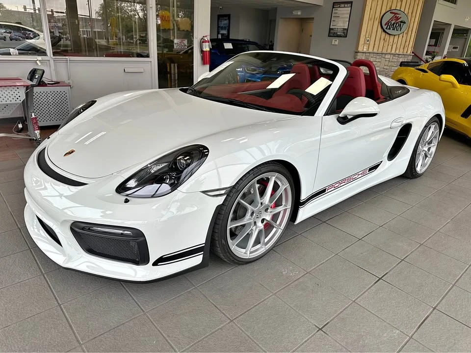 2016 Porsche 981 Boxster Spyder - Image 2 of 12