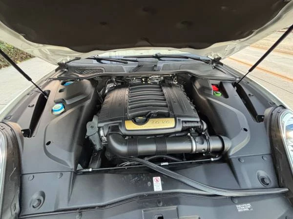 2016 Porsche 958 Cayenne - Image 18 of 20