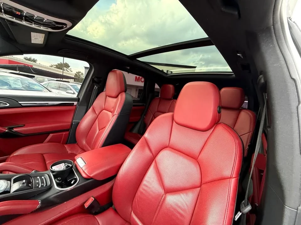 2016 Porsche 958 Cayenne - Image 9 of 20