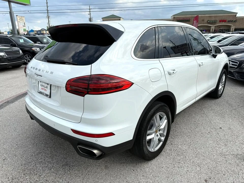 2016 Porsche 958 Cayenne - Image 6 of 20