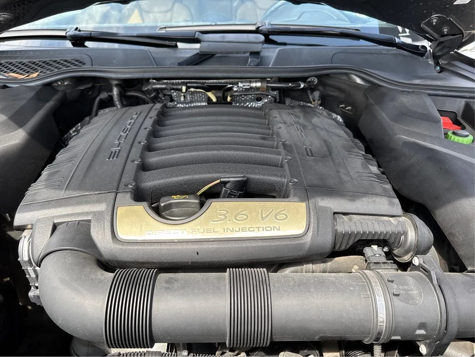 2016 Porsche 958 Cayenne - Image 15 of 20