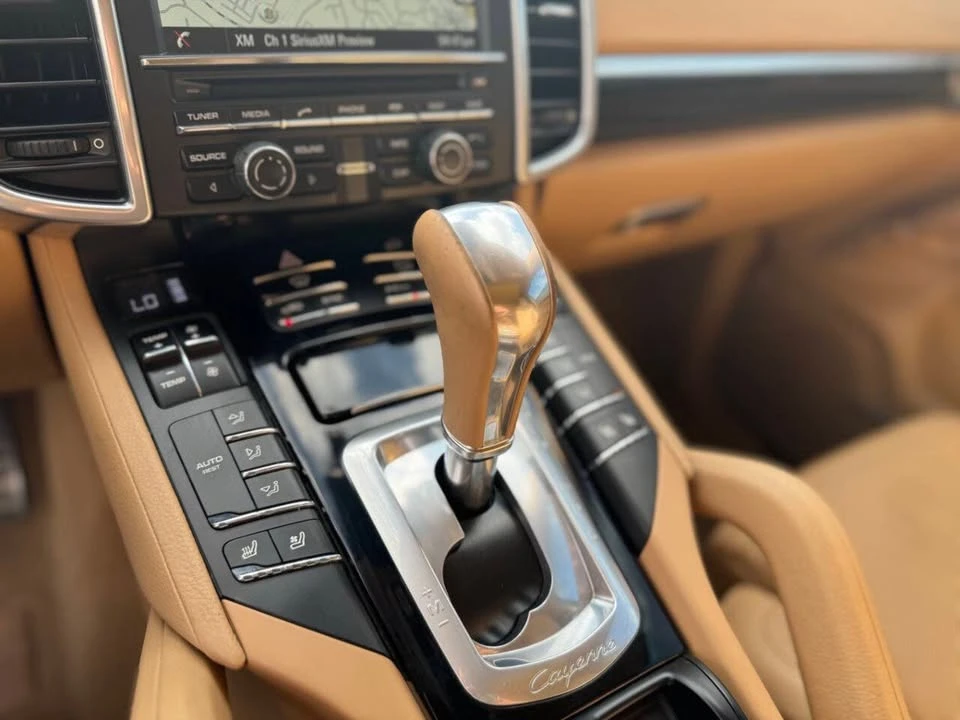 2016 Porsche 958 Cayenne - Image 16 of 20