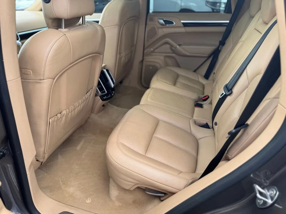 2016 Porsche 958 Cayenne - Image 19 of 20