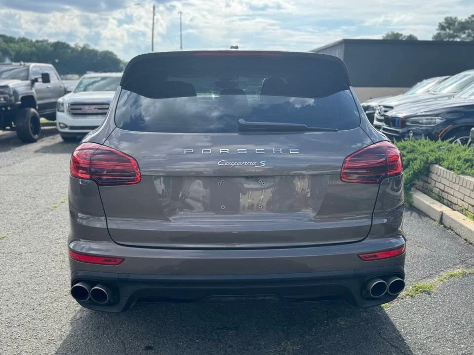 2016 Porsche 958 Cayenne - Image 8 of 20