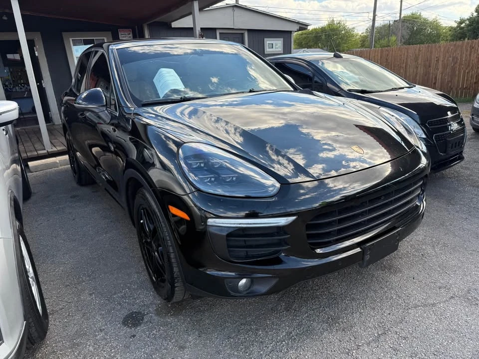 2016 Porsche 958 Cayenne - Image 3 of 8