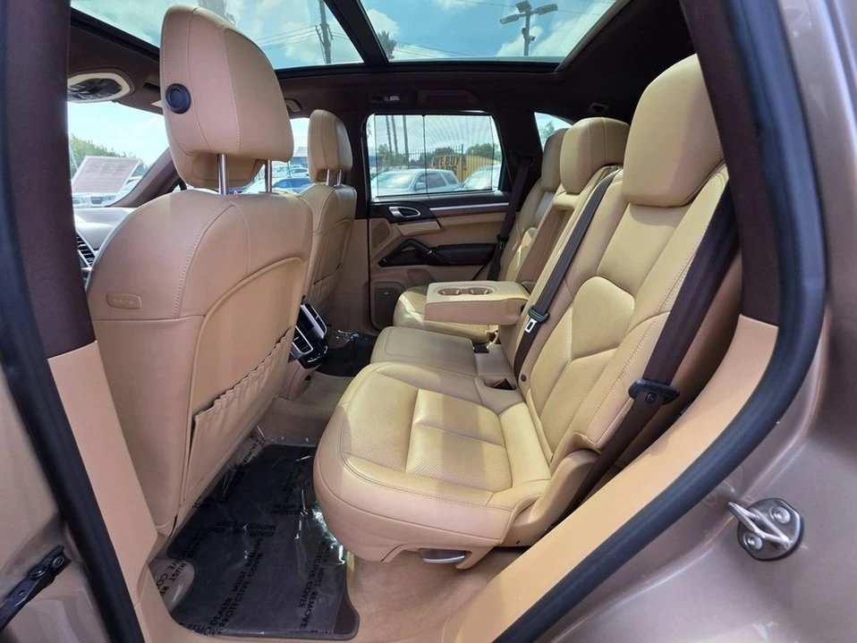 2016 Porsche 958 Cayenne - Image 19 of 19