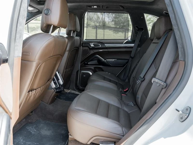 2016 Porsche 958 Cayenne Turbo - Image 4 of 9