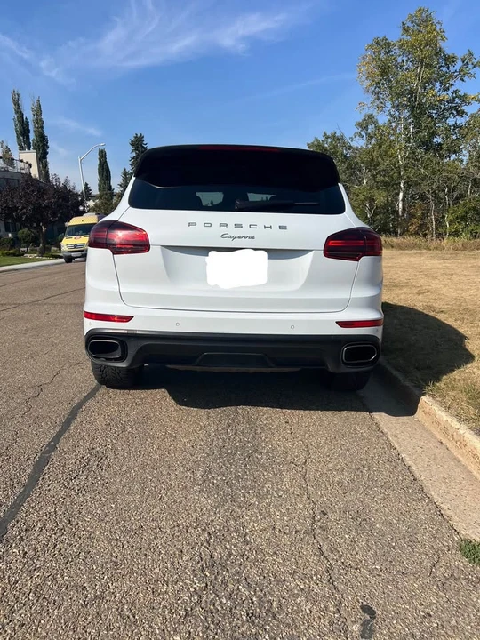 2016 Porsche 958 Cayenne - Image 2 of 12