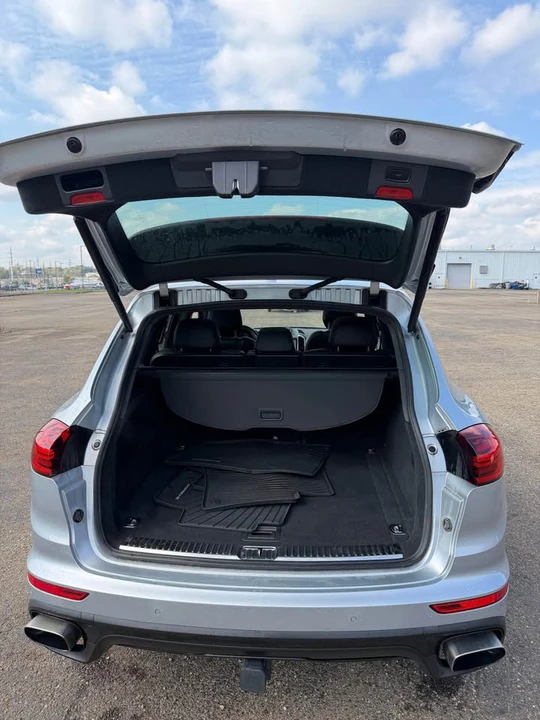 2016 Porsche 958 Cayenne - Image 5 of 15