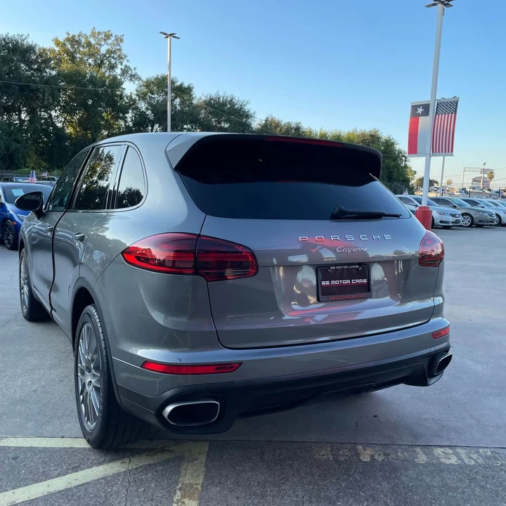 2016 Porsche 958 Cayenne - Image 9 of 16