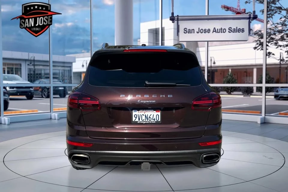 2016 Porsche 958 Cayenne - Image 3 of 18