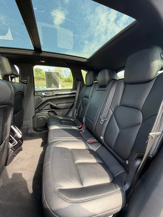 2016 Porsche 958 Cayenne - Image 14 of 15
