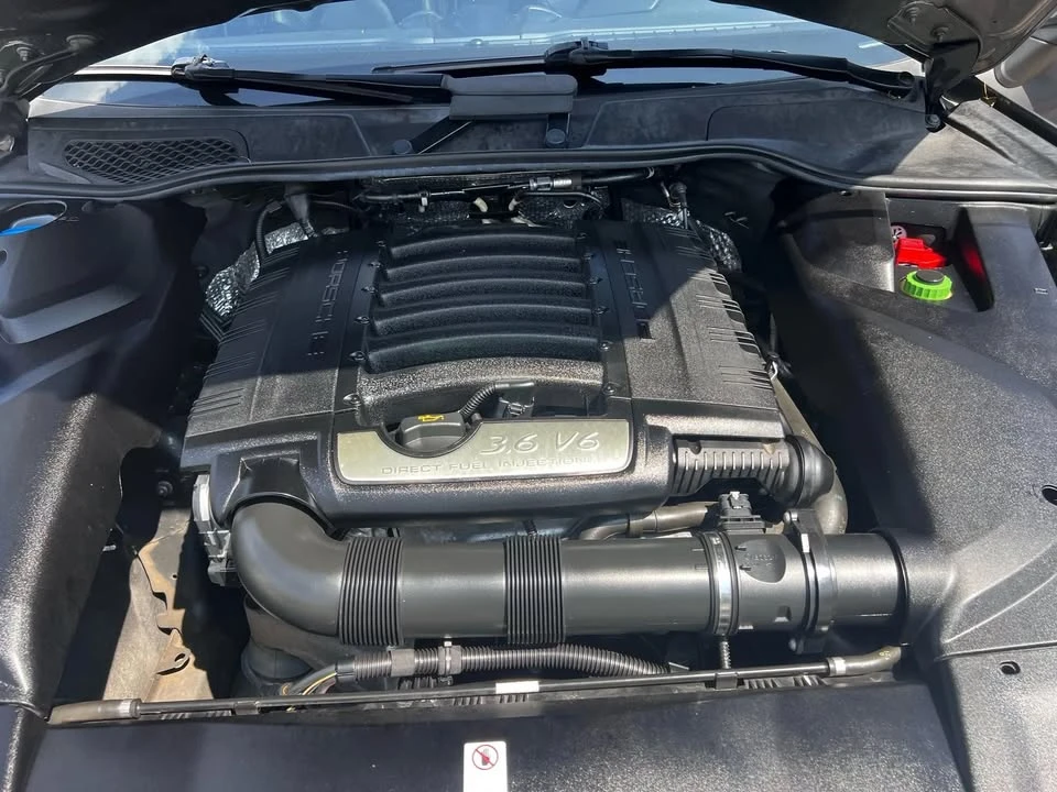 2016 Porsche 958 Cayenne - Image 18 of 19
