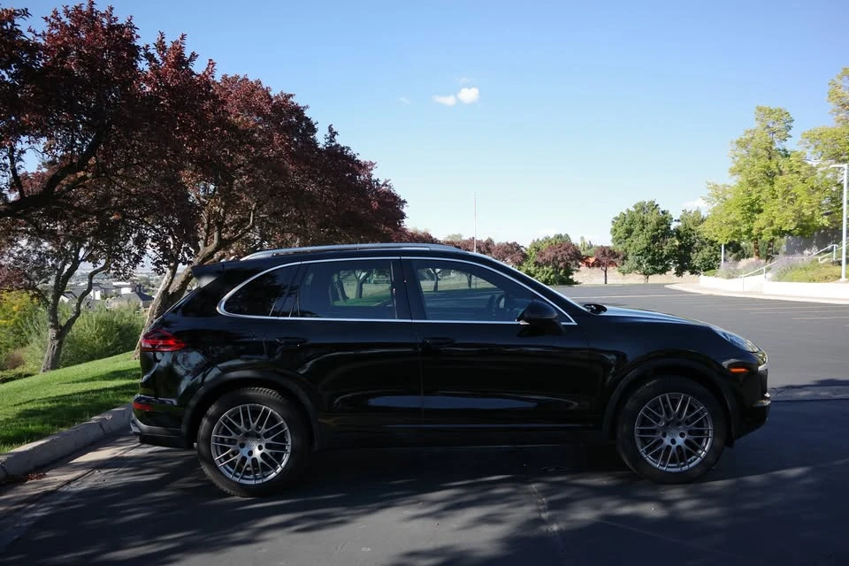 2016 Porsche 958 Cayenne - Image 3 of 19