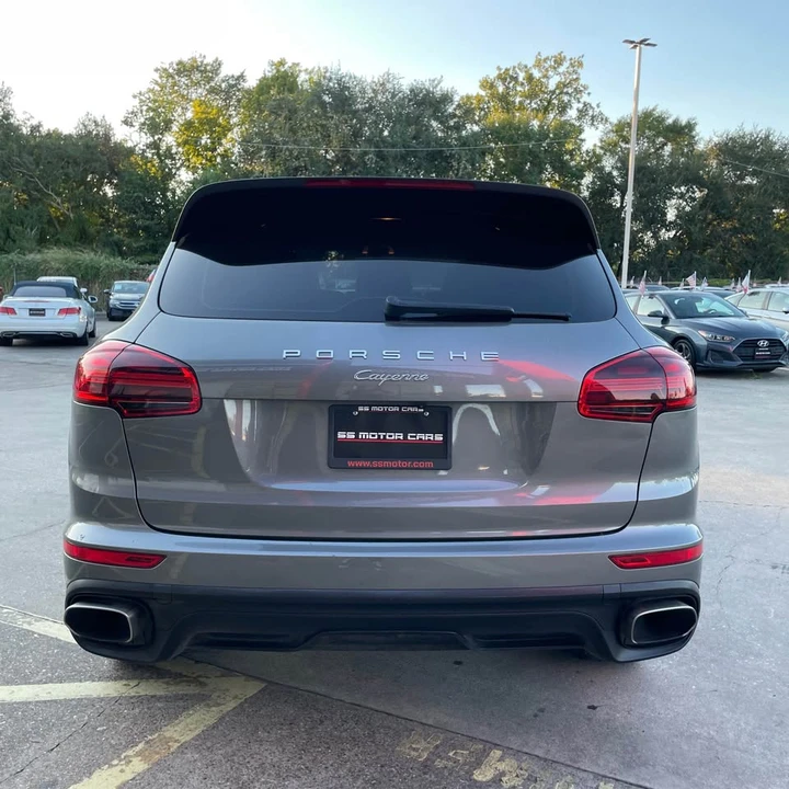 2016 Porsche 958 Cayenne - Image 11 of 16