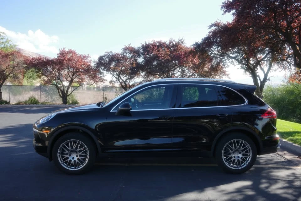 2016 Porsche 958 Cayenne - Image 6 of 19