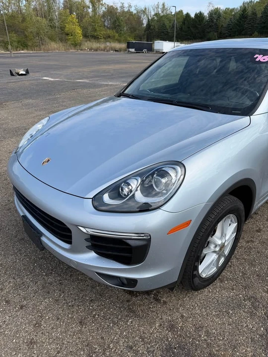 2016 Porsche 958 Cayenne - Image 2 of 15
