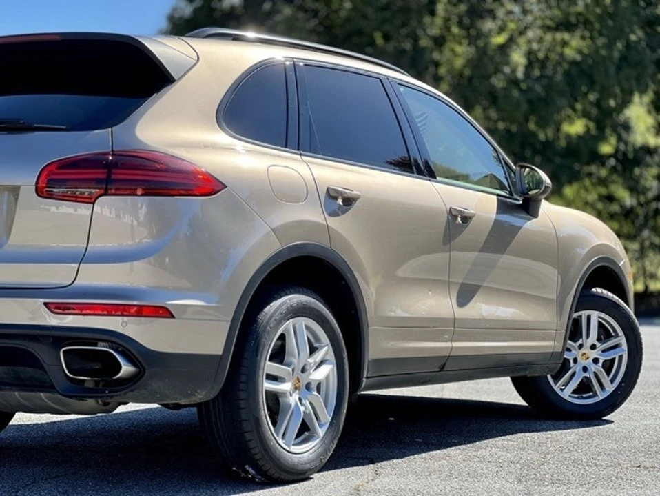 2016 Porsche 958 Cayenne - Image 7 of 19