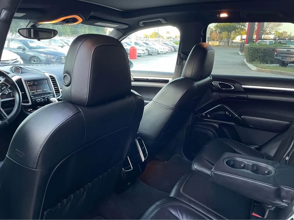 2016 Porsche 958 Cayenne - Image 5 of 16