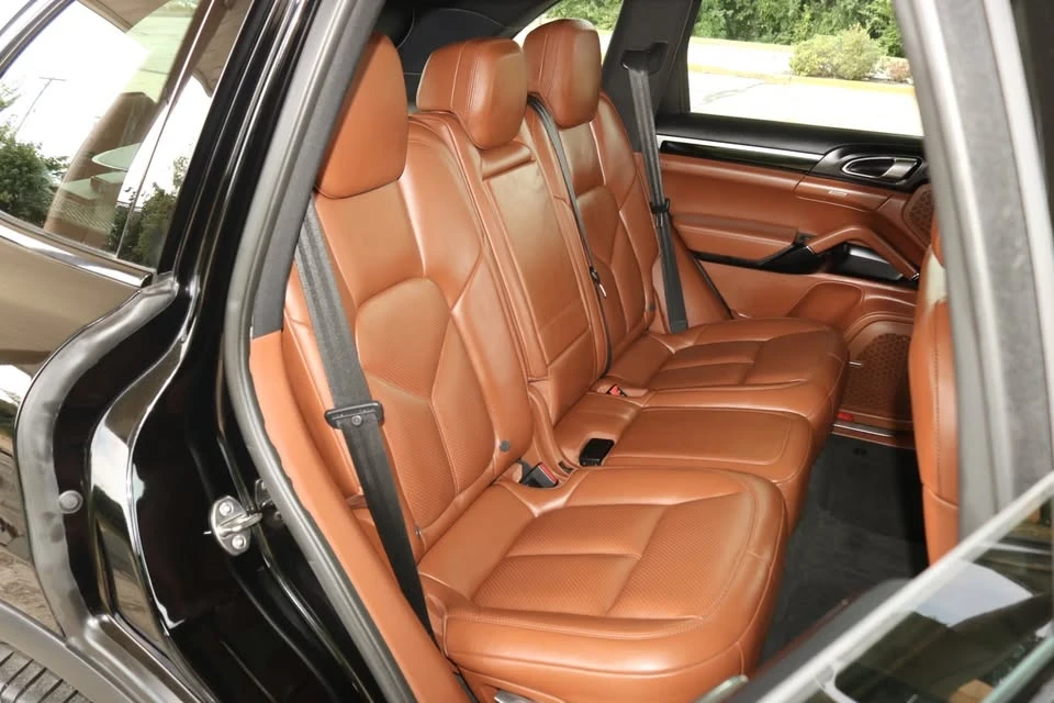 2016 Porsche 958 Cayenne - Image 11 of 20
