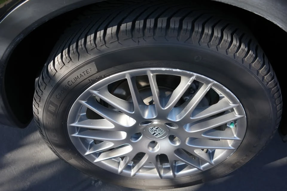 2016 Porsche 958 Cayenne - Image 12 of 19