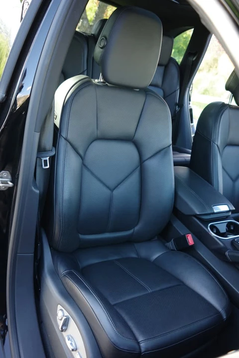 2016 Porsche 958 Cayenne - Image 16 of 19