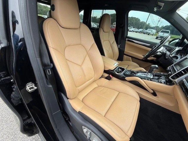 2016 Porsche 958 Cayenne - Image 17 of 19