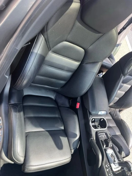 2016 Porsche 958 Cayenne - Image 13 of 19