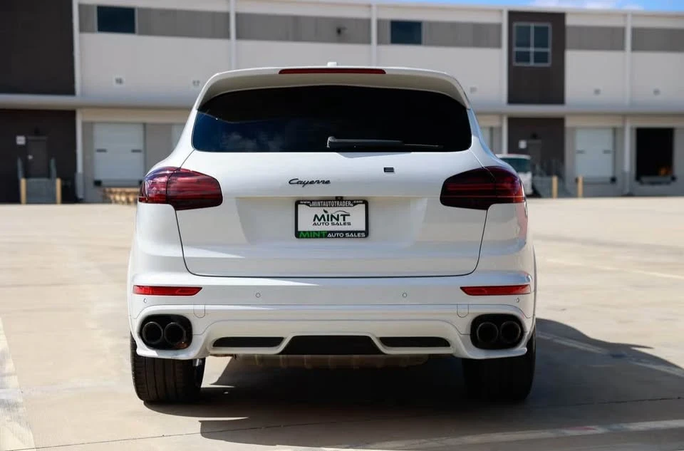 2016 Porsche 958 Cayenne - Image 5 of 16