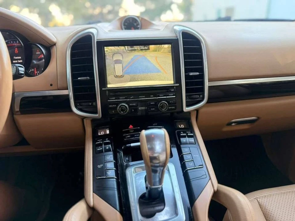 2016 Porsche 958 Cayenne - Image 18 of 19