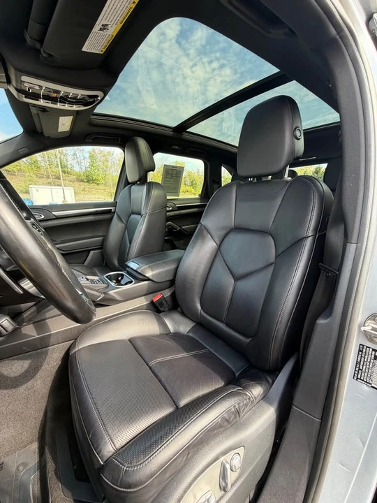 2016 Porsche 958 Cayenne - Image 13 of 15