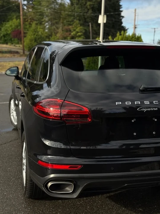 2016 Porsche 958 Cayenne - Image 12 of 16