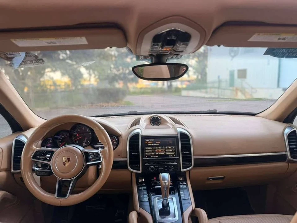 2016 Porsche 958 Cayenne - Image 14 of 19