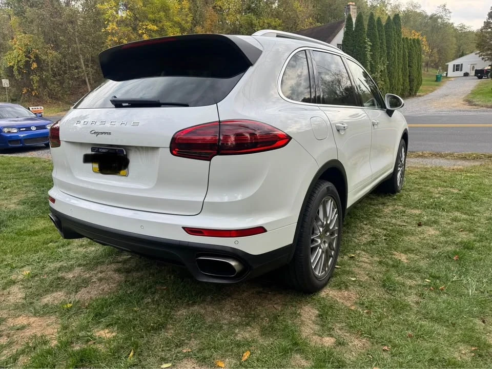 2016 Porsche 958 Cayenne - Image 4 of 10