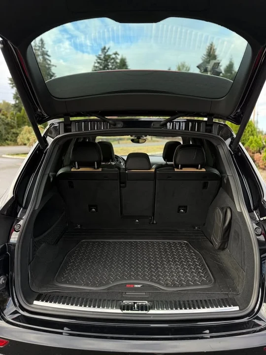 2016 Porsche 958 Cayenne - Image 2 of 16