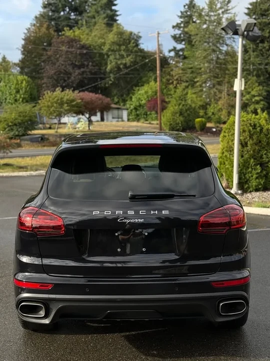 2016 Porsche 958 Cayenne - Image 13 of 16