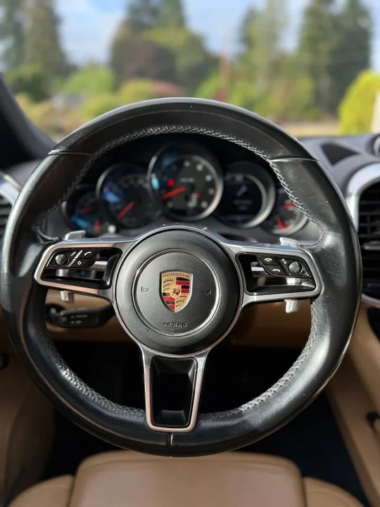 2016 Porsche 958 Cayenne - Image 7 of 16