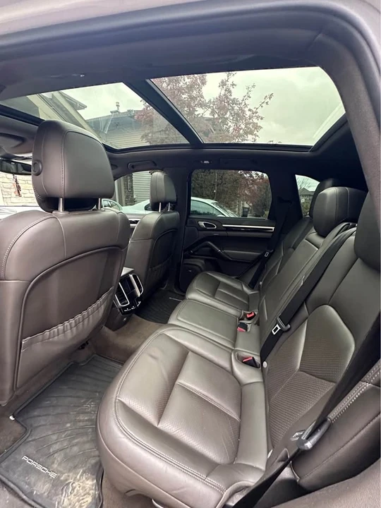 2016 Porsche 958 Cayenne - Image 10 of 14