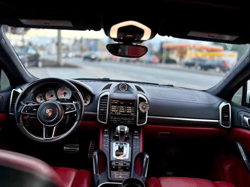 2016 Porsche 958 Cayenne - Image 8 of 14