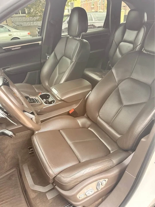 2016 Porsche 958 Cayenne - Image 7 of 16