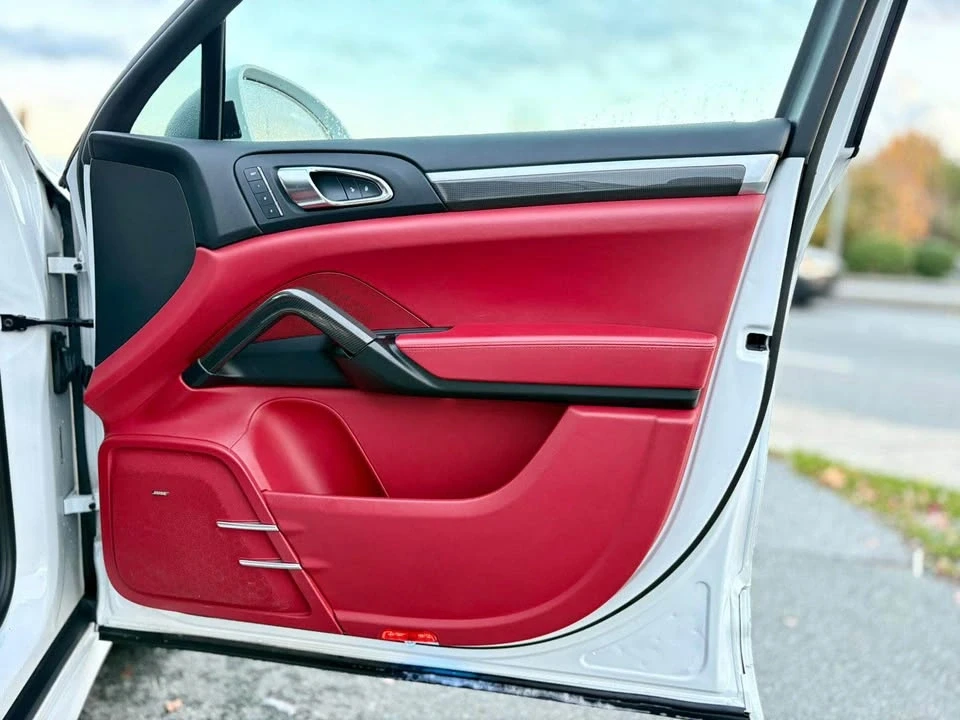 2016 Porsche 958 Cayenne - Image 10 of 14