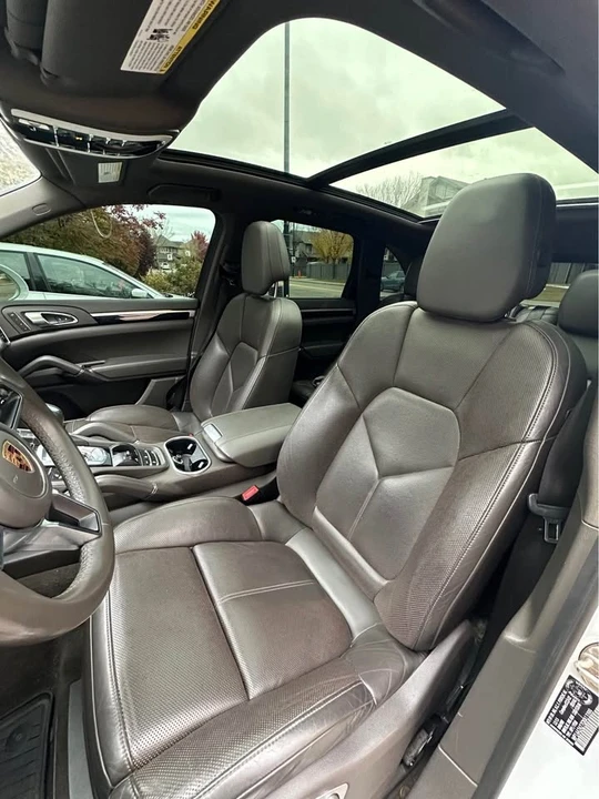 2016 Porsche 958 Cayenne - Image 11 of 14
