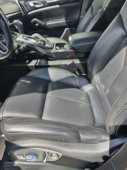 2016 Porsche 958 Cayenne - Image 17 of 20