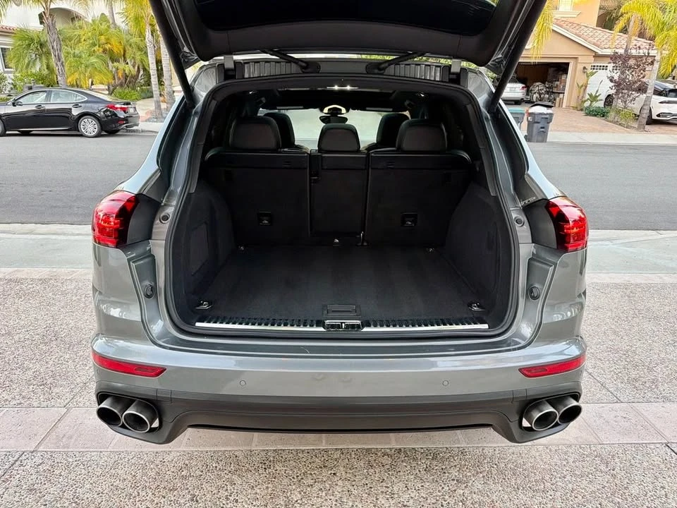 2016 Porsche 958 Cayenne - Image 8 of 18