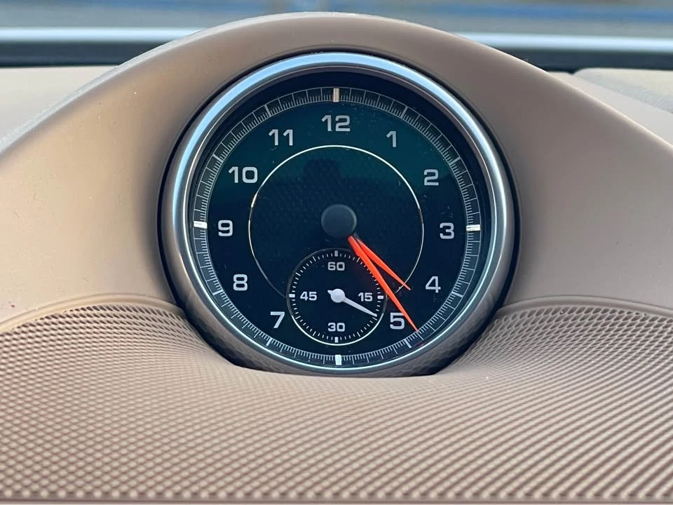 2016 Porsche 958 Cayenne - Image 14 of 17