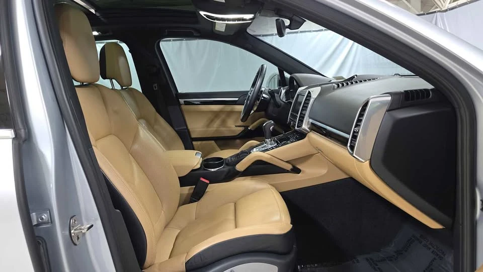 2016 Porsche 958 Cayenne - Image 7 of 15