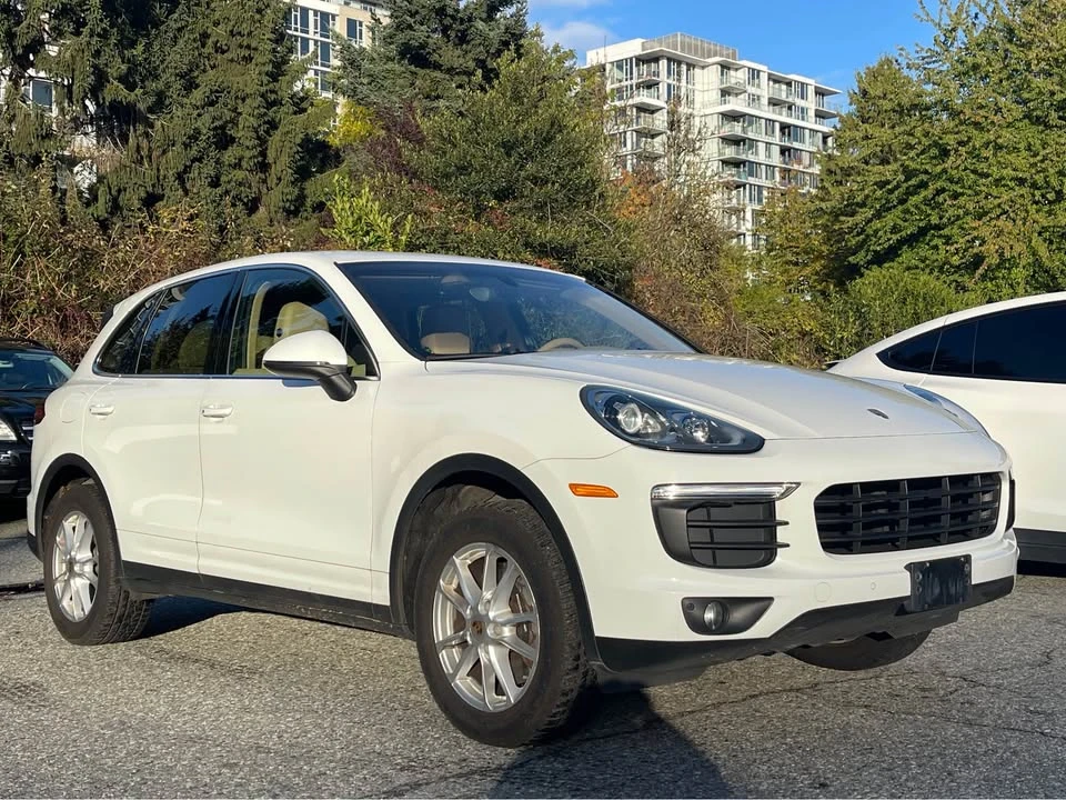 2016 Porsche 958 Cayenne - Image 3 of 17