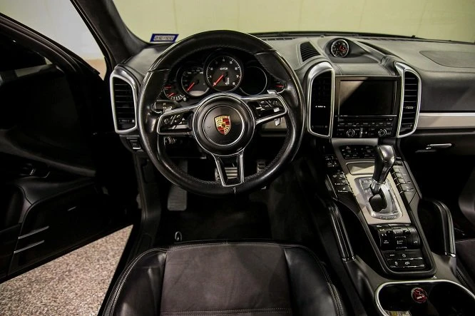 2016 Porsche 958 Cayenne - Image 7 of 10